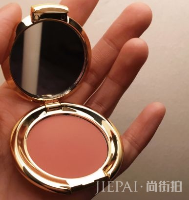 夏季黑美人怎么化妆