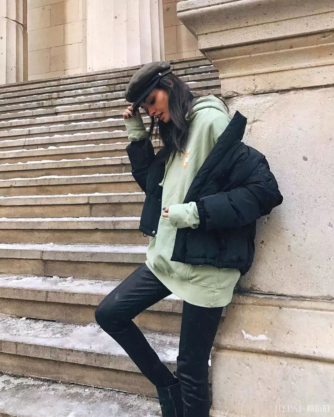 卫衣内搭的100种方法，这样穿保暖又显瘦时髦炸了！