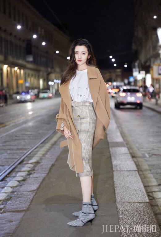 驼色大衣,被孙俪的气质给征服了?宋祖儿穿得游刃有余