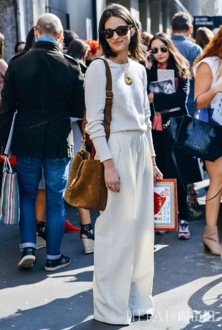 秋冬季不知道该买什么样的包？这里有12款让你选，看看你更喜欢哪款