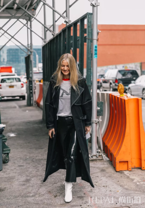 你穿卫衣+大衣的样子,时髦炸了!!