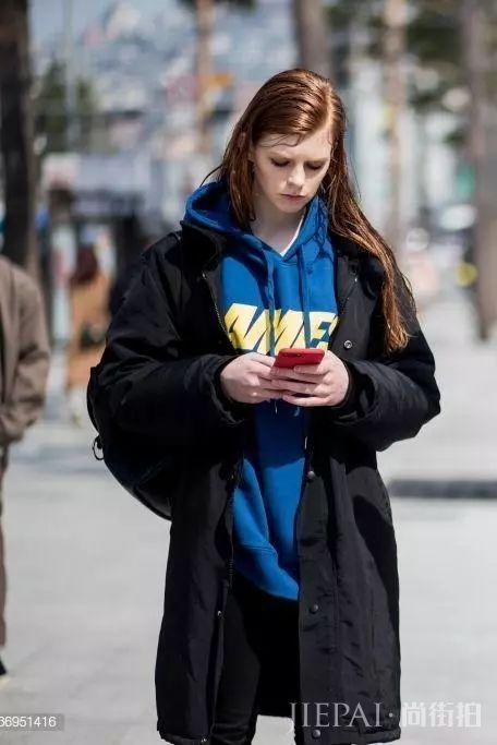 漂亮的卫衣那么多,只有这件最显白