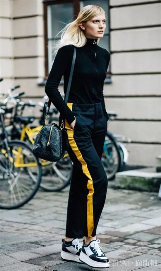 谁说穿上高领毛衣吃脖子?这几款你试过吗?