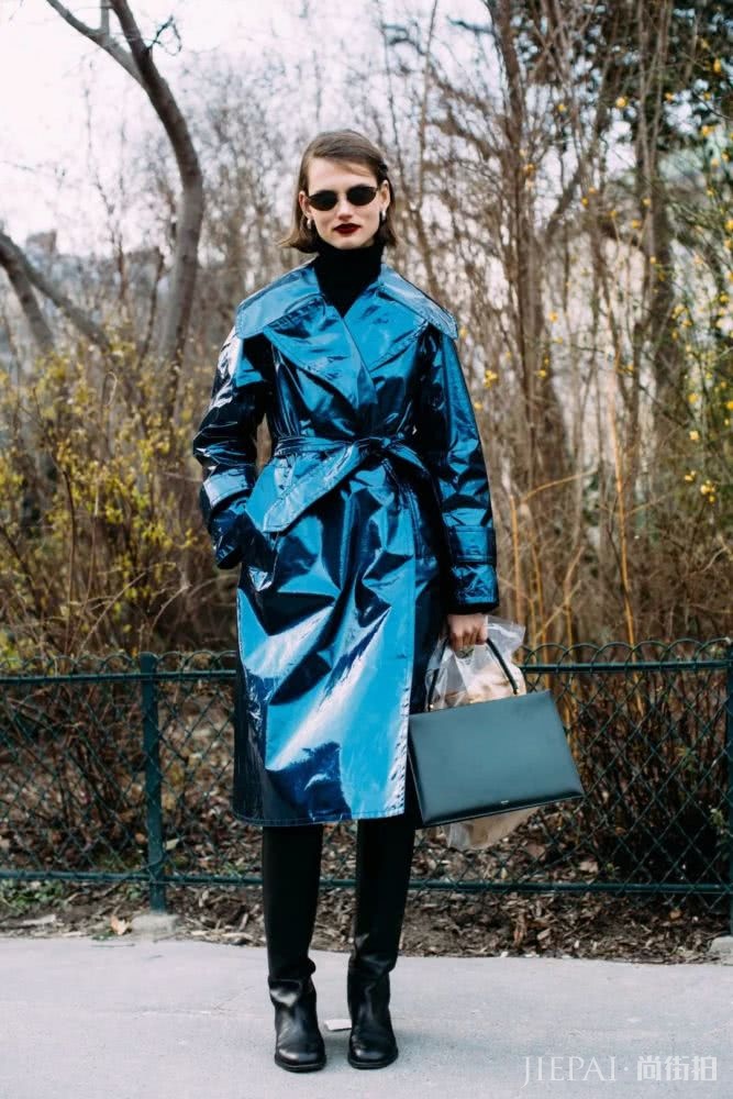 大衣+短靴=入冬最时髦方式！一起来看看本期欧美潮人街拍吧