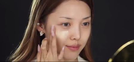 刘海能“整容”！看戚薇BABY这波操作秘密在哪？