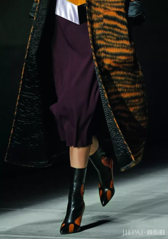 这个秋冬 我们为你推荐好看的50双短靴