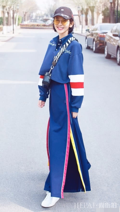 唐艺昕咋回事,硬是把头发整成“菠萝头”,张若昀都要生气了!