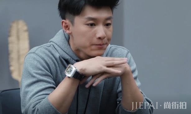 程序员除了牛仔裤和格子衫,还可能戴什么手表?