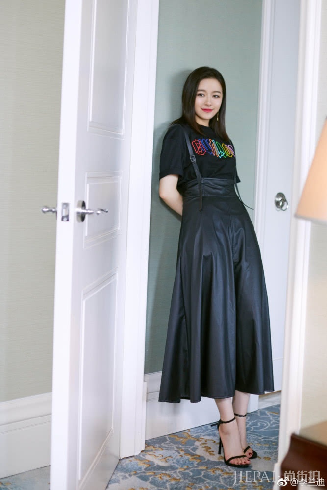 李兰迪青春无敌穿搭造型实力圈粉,这么会穿衣简直美呆了