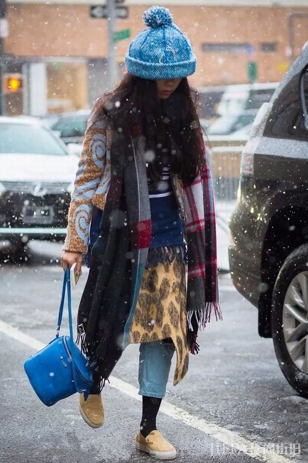 怎样穿的时髦不臃肿？这些时髦保暖的时尚单品你知道吗？