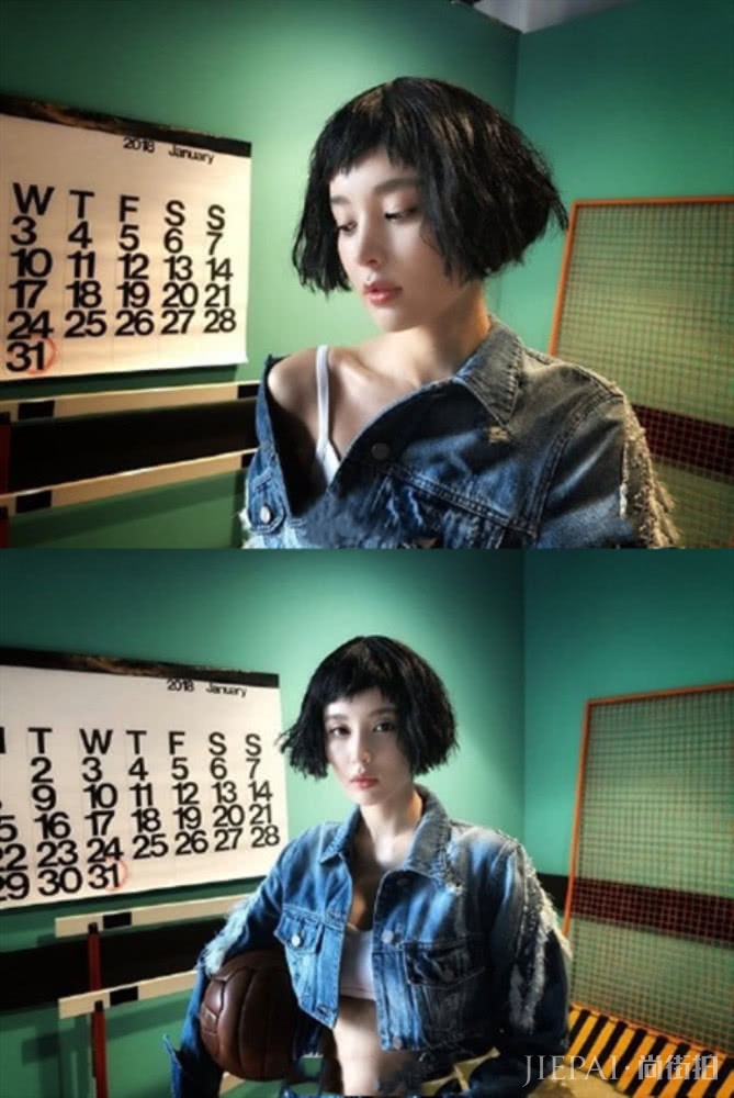 古力娜扎晒写真,短款牛仔夹克搭配喇叭裤,男友风十足
