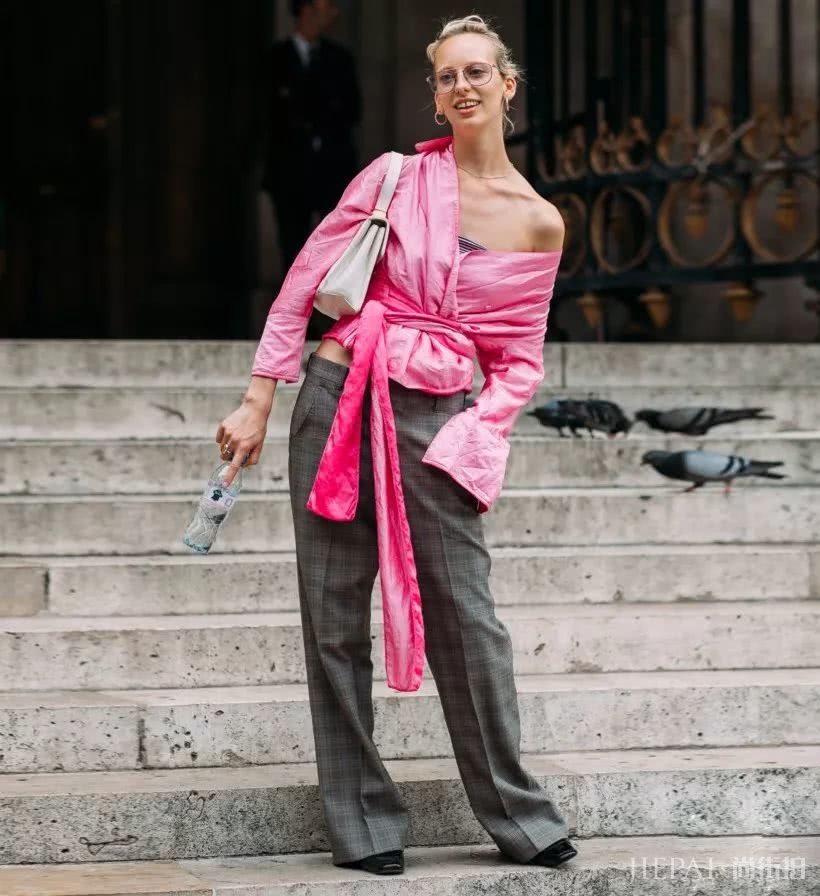 把衬衫穿出来！别说这种“刚刚好”的流行我没告诉你