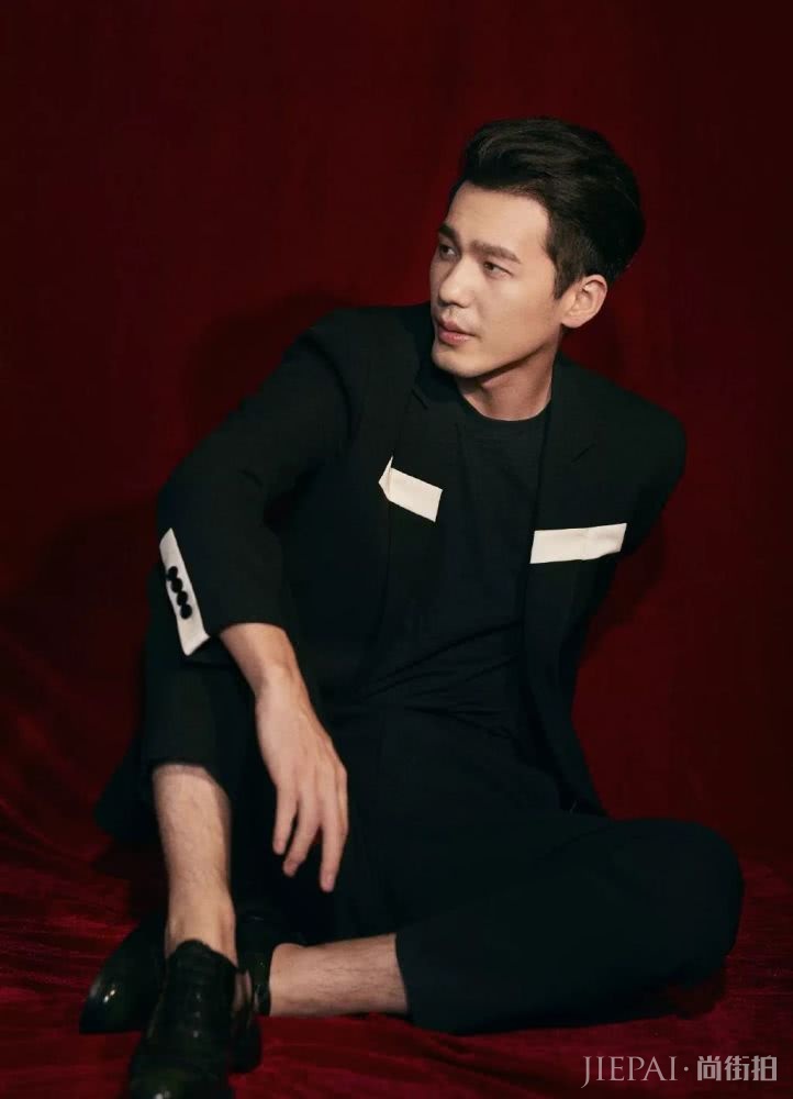 白宇剃掉胡须,减龄不输小鲜肉!帅气十足