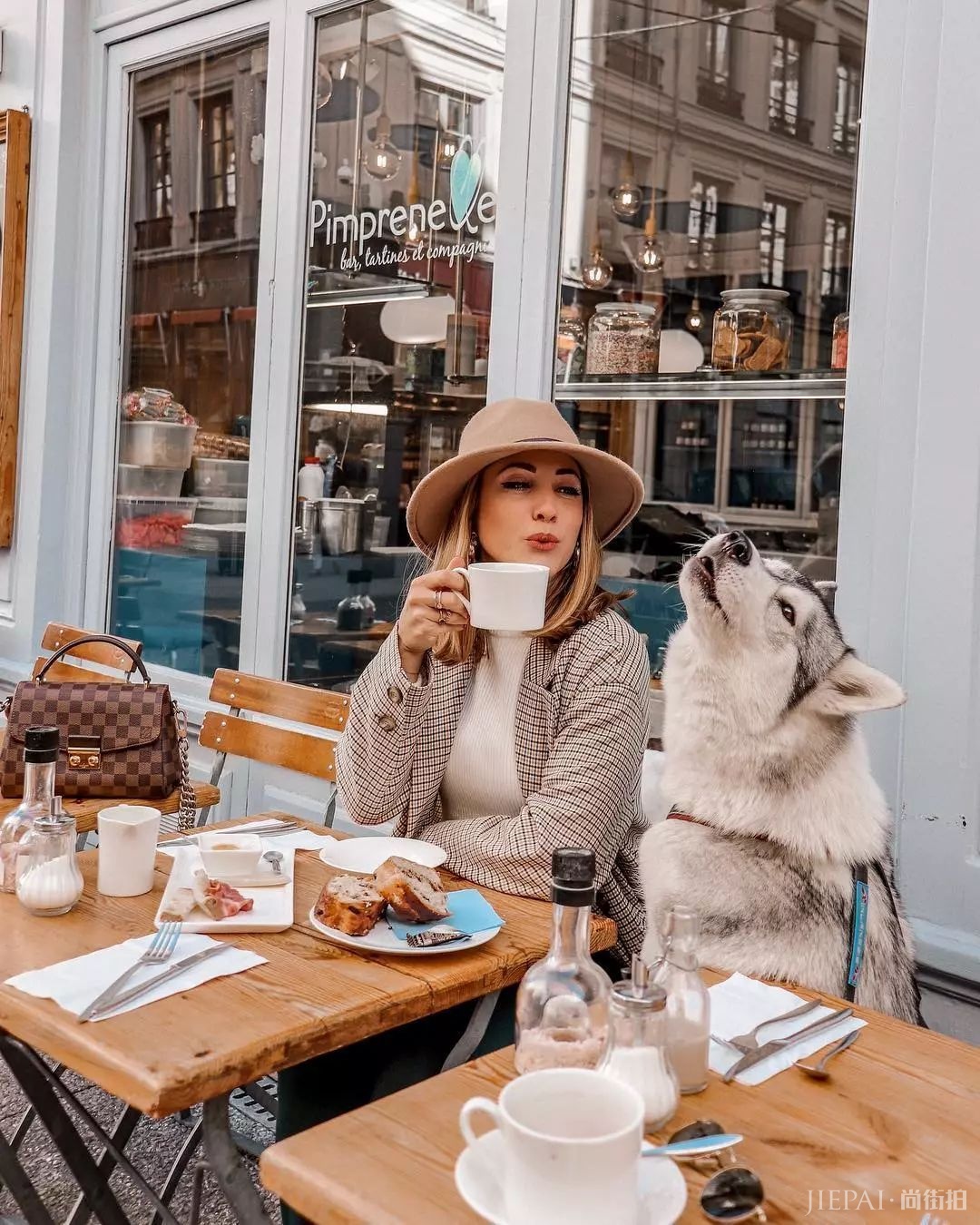 高领毛衣,外穿内搭皆相宜