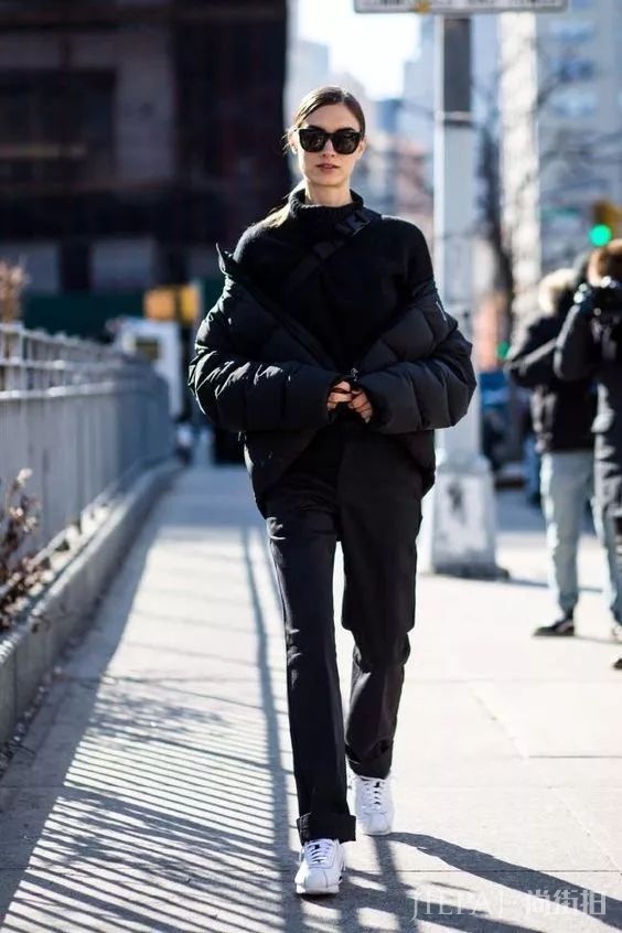 今冬必不可少的5款羽绒服时髦！