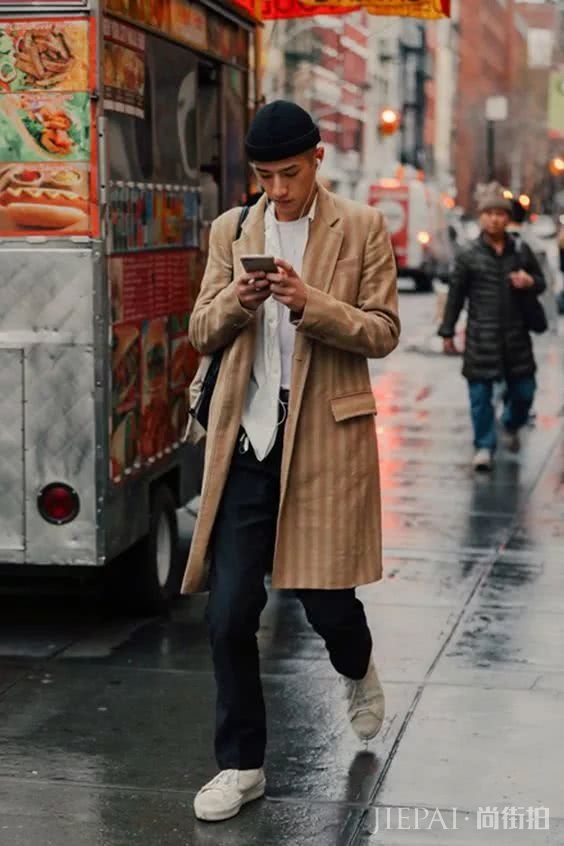 冬天到来,又是时候穿起长大衣了!