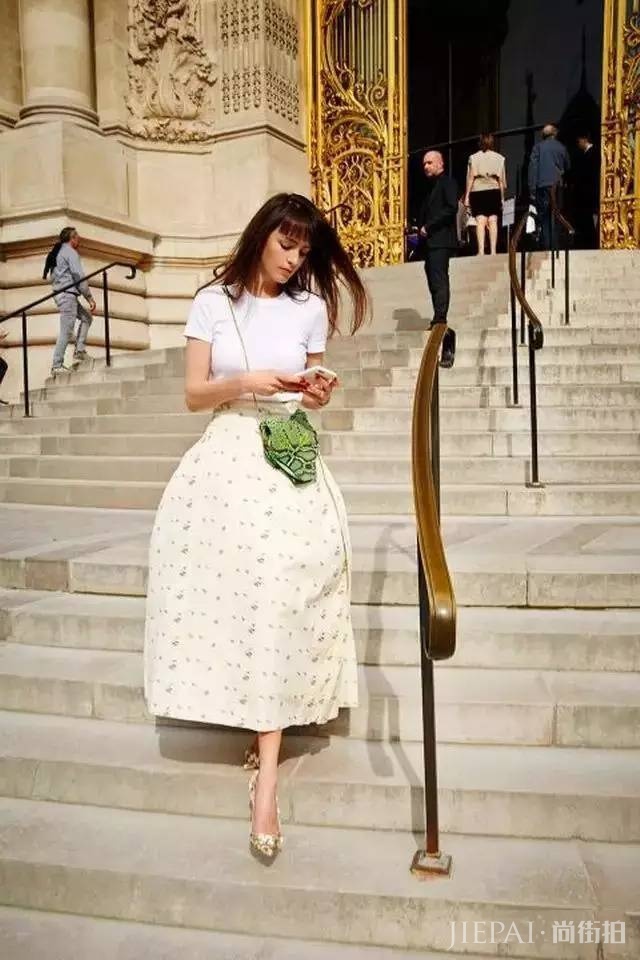 女人出门这样穿，美的让男人睁不开眼！