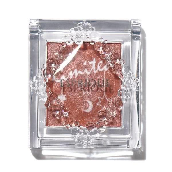 学会眼影×眼线的实用组合 教你一步步打造最潮眼妆