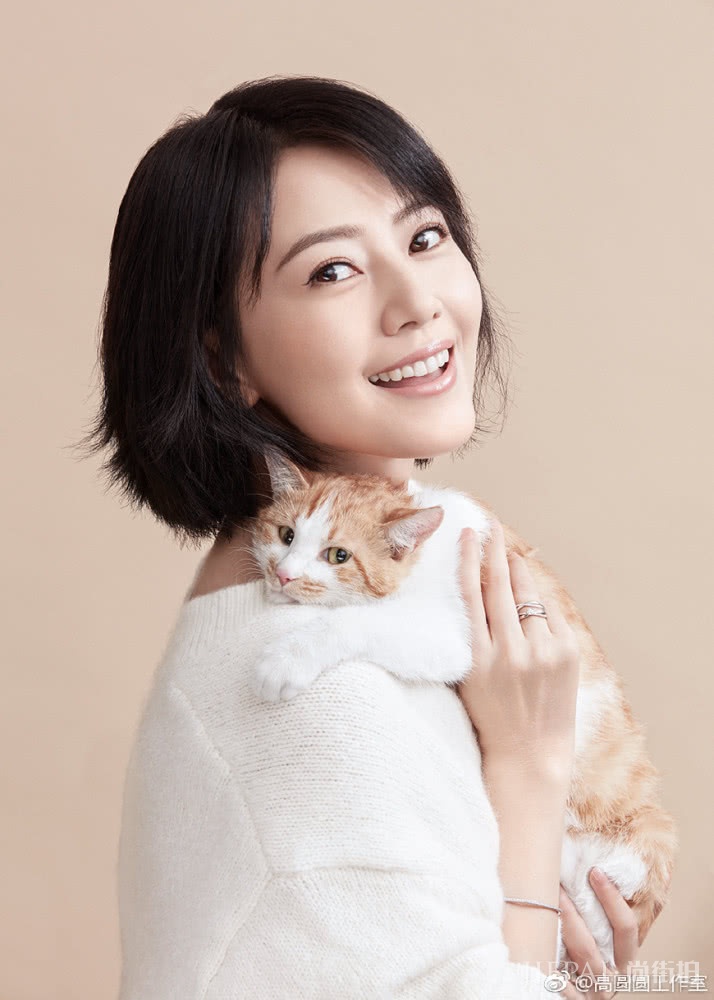 高圆圆剪掉10年长发，被她波波头惊艳了