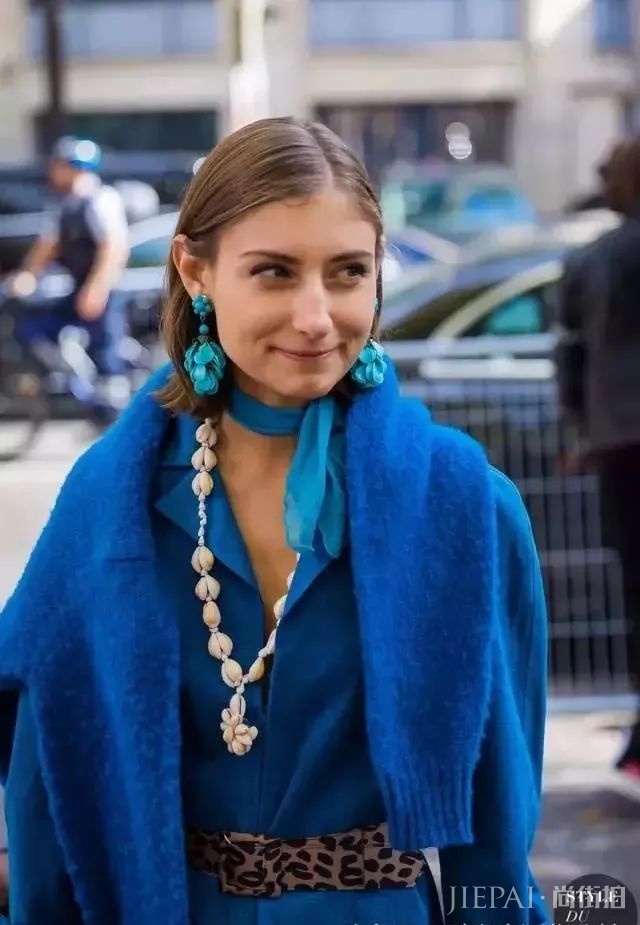 秋冬“毛衣+毛衣”,盘活你的衣橱