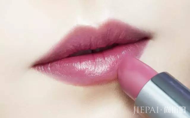 气质满满的高阶烟熏妆，美妆控们跟着一步步学起来吧