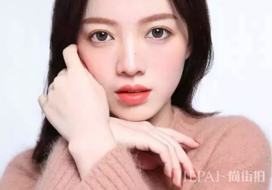 8个化妆小技巧 让你路人脸变女神