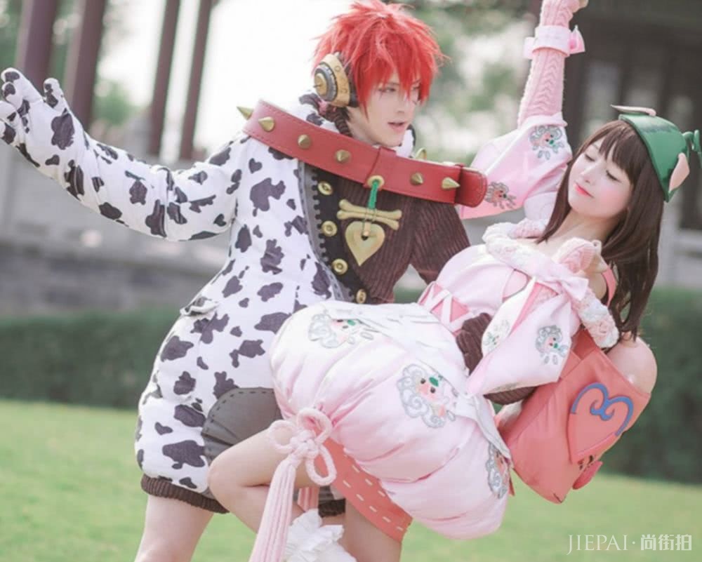 B站爆火的第一舞姬关掉美颜后竟似200斤肥宅