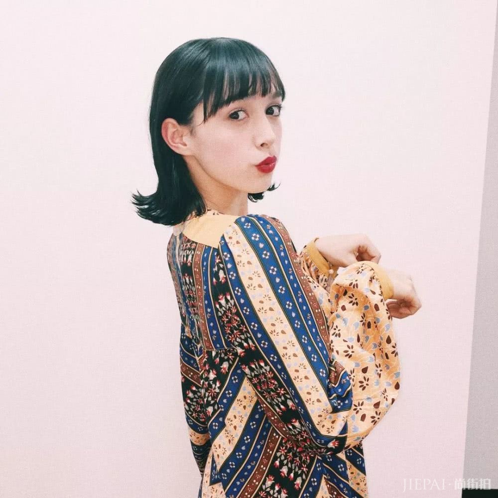 97年混血美少女，有她一半颜值我能横着走
