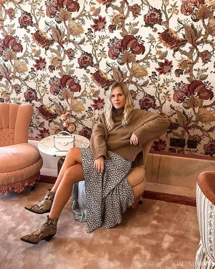 高领毛衣,外穿内搭皆相宜