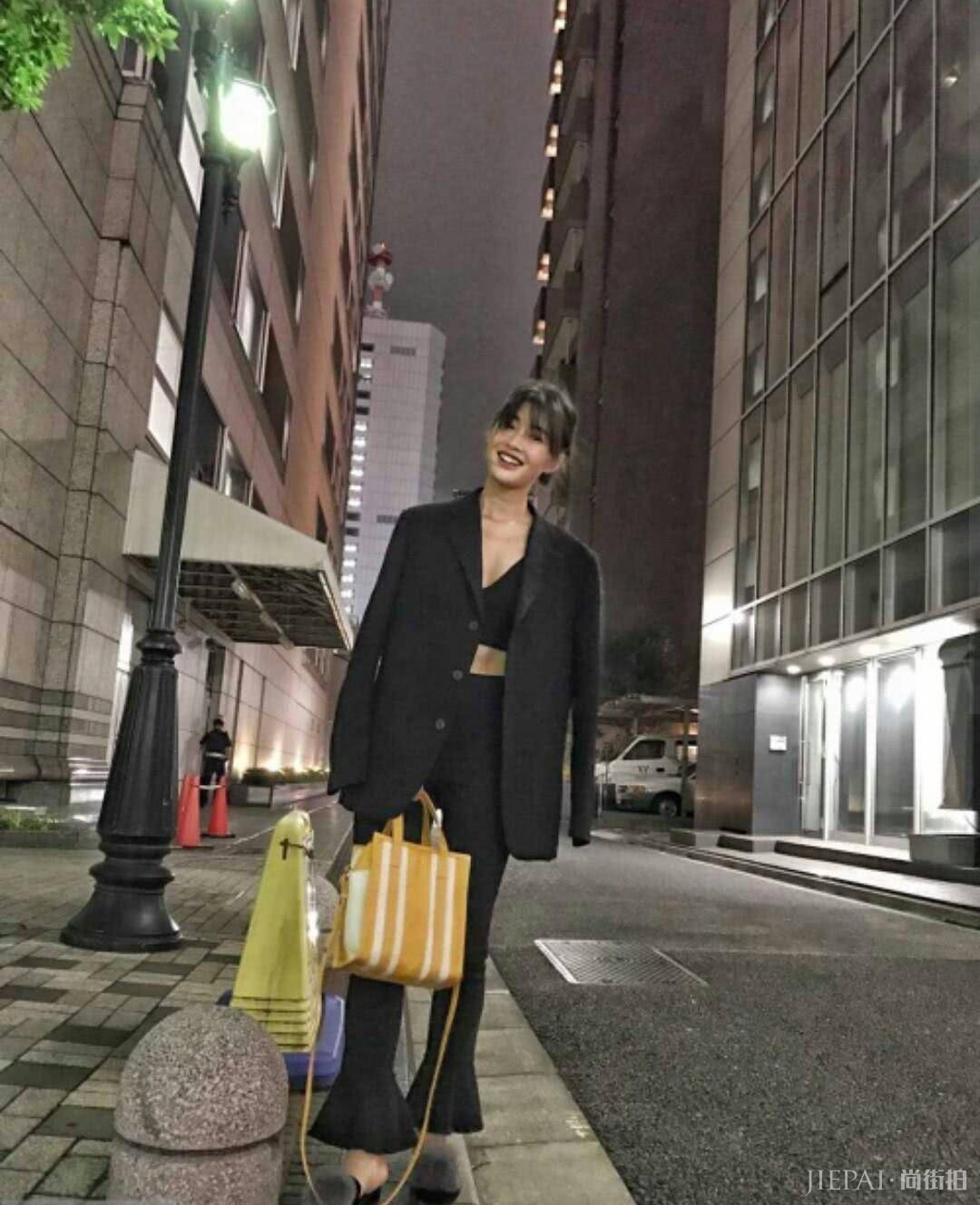 冬天用这3双鞋来搭配大衣、裙子可以让你穿的很好看