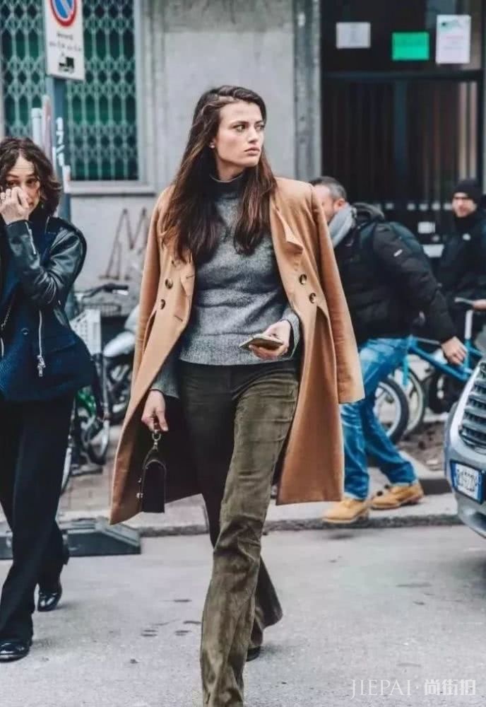 欧美潮人秋冬用大衣让时髦瞬间翻倍