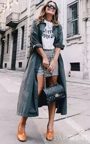 想要秋冬的仪式感，一件风衣就够啦！