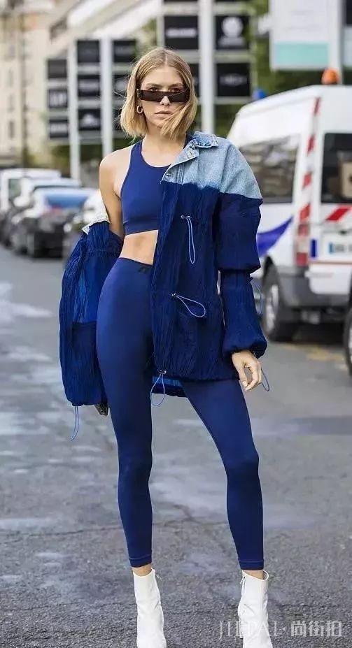 气场与质感并存的琉璃蓝，让你的秋冬时髦到底～