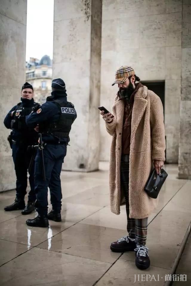 裹上“泰迪熊外套”，我冷落了羽绒服…