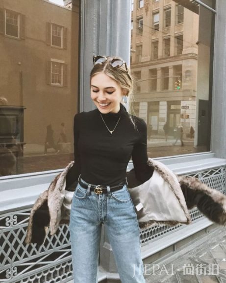 超火的“高领毛衣”,有了它的加持,连围巾都省了!