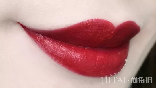 夏季适合什么颜色的口红颜色 这些都是夏天必备的口红