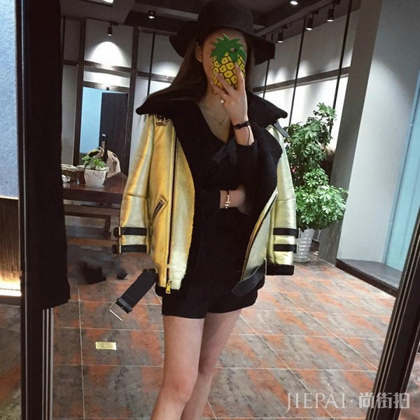 帅气机车夹克搭配，酷Girl专属流行