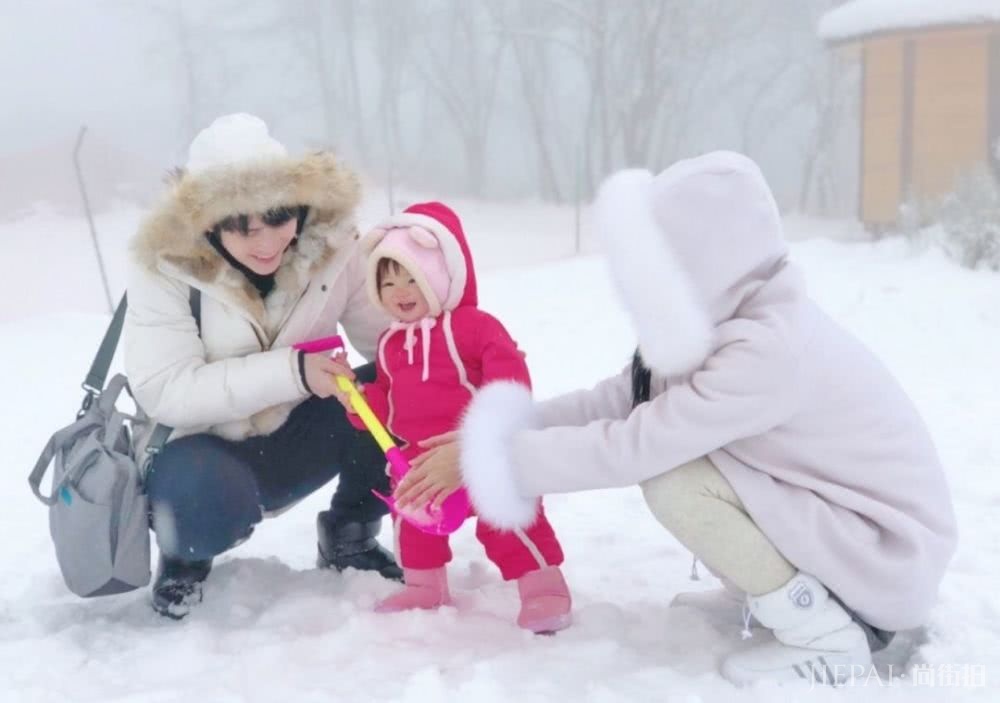 B站爆火的第一舞姬关掉美颜后竟似200斤肥宅