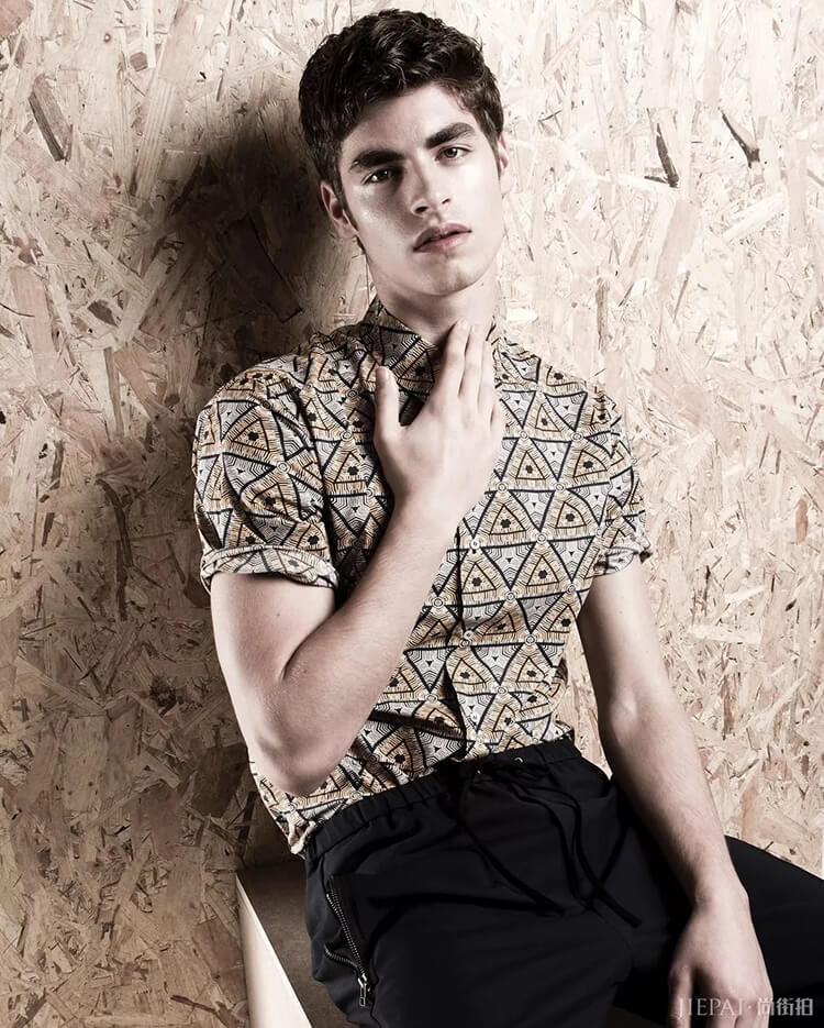 比利时男模Dennis Van Steenwinkel，他的眉毛真的太美了！