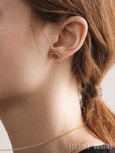 女人你要有一副出挑的耳环,怎么穿都美!