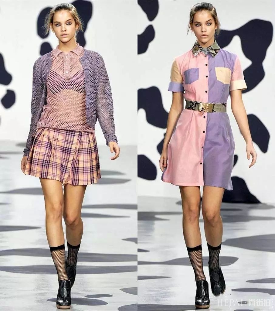 你还在露脚踝、卷裤脚?露袜子才是18年最流行