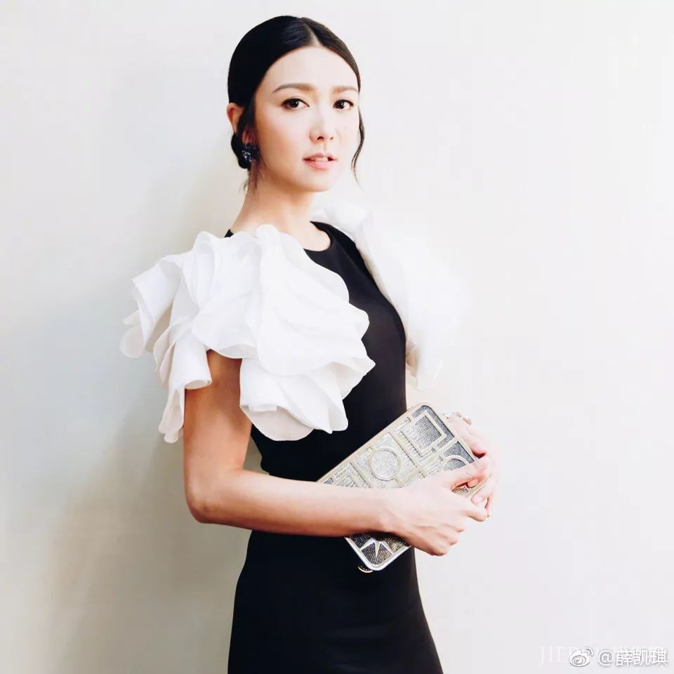 既童颜又多金的“金像奖最佳女主角”薛凯琪也太优秀了吧