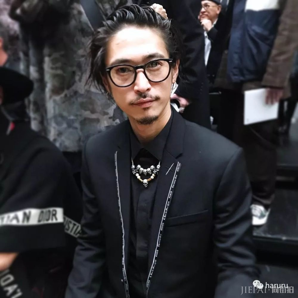 日本娱乐圈最潮男星竟是中日混血的迪奥男孩