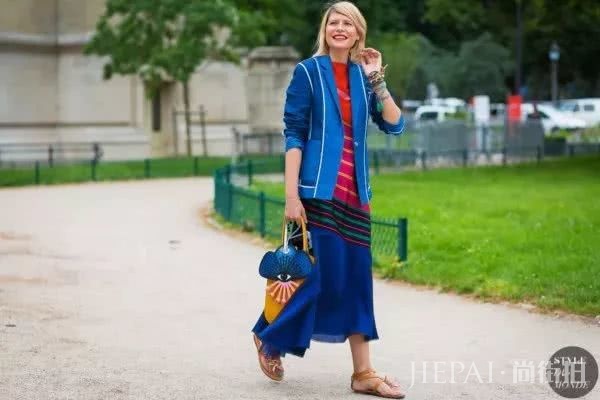 欧美街拍 穿上西装就帅气十足