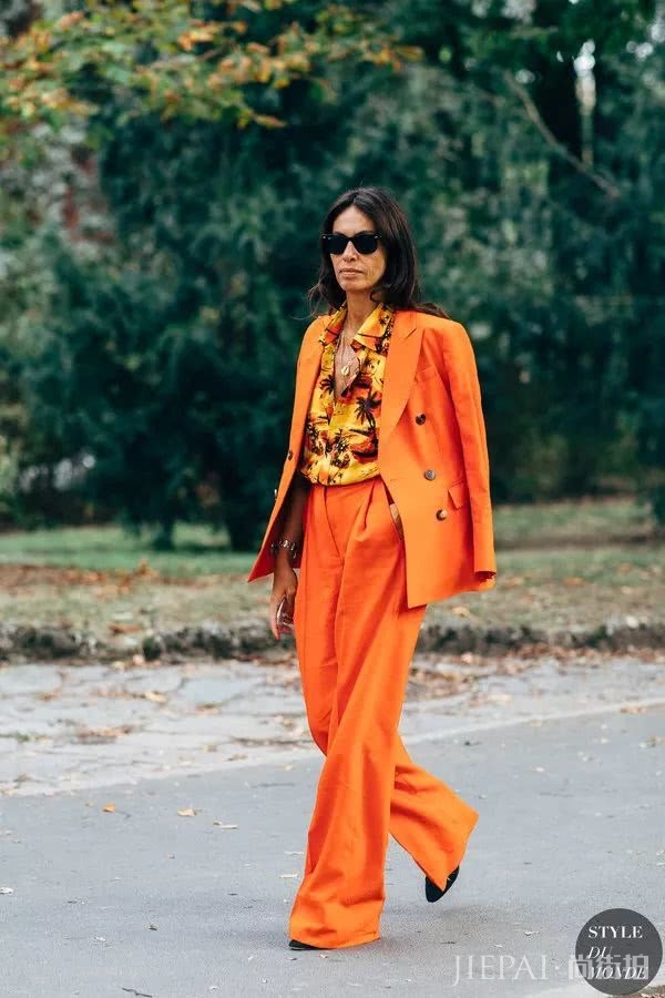 欧美街拍 穿上西装就帅气十足