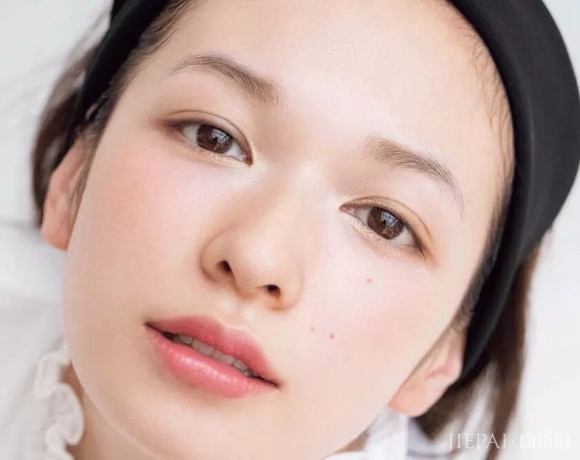 谭松韵口红上热搜?可爱指数爆表实力圈粉,秋冬最佳色号原来是这个!