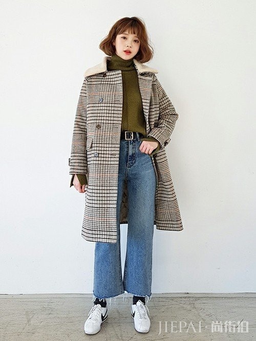 大衣+运动鞋，秋冬超火的搭配CP