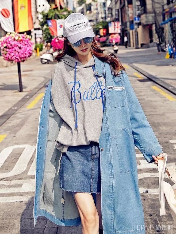 风衣配裙子，这样穿最美最高级！