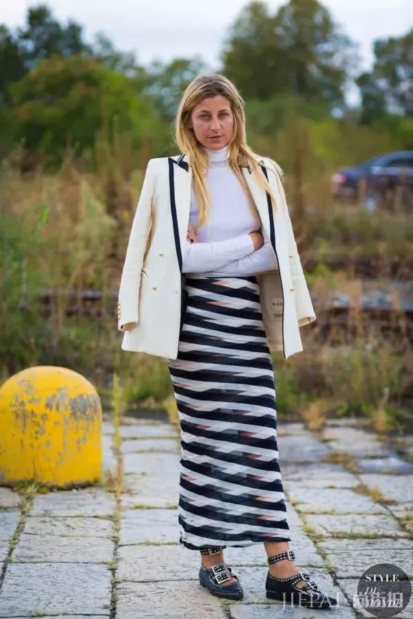 欧美街拍 穿上西装就帅气十足