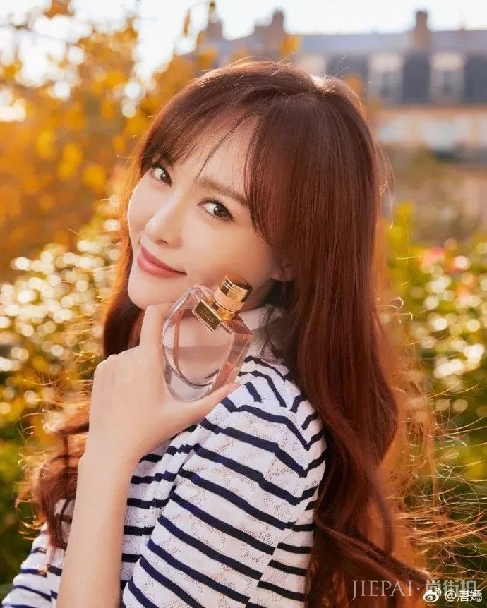 秋冬染发选这几个色，让你暖成一道光